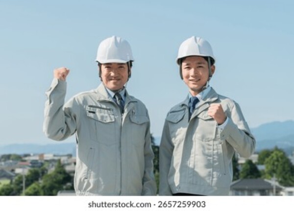 <b>塑胶跑道铺设工程</b>